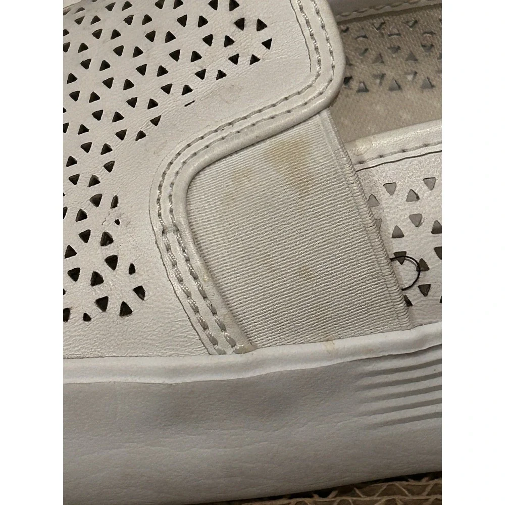 Cole Haan Grand Crosscourt‎ Flatform nubuck Women's 10B White